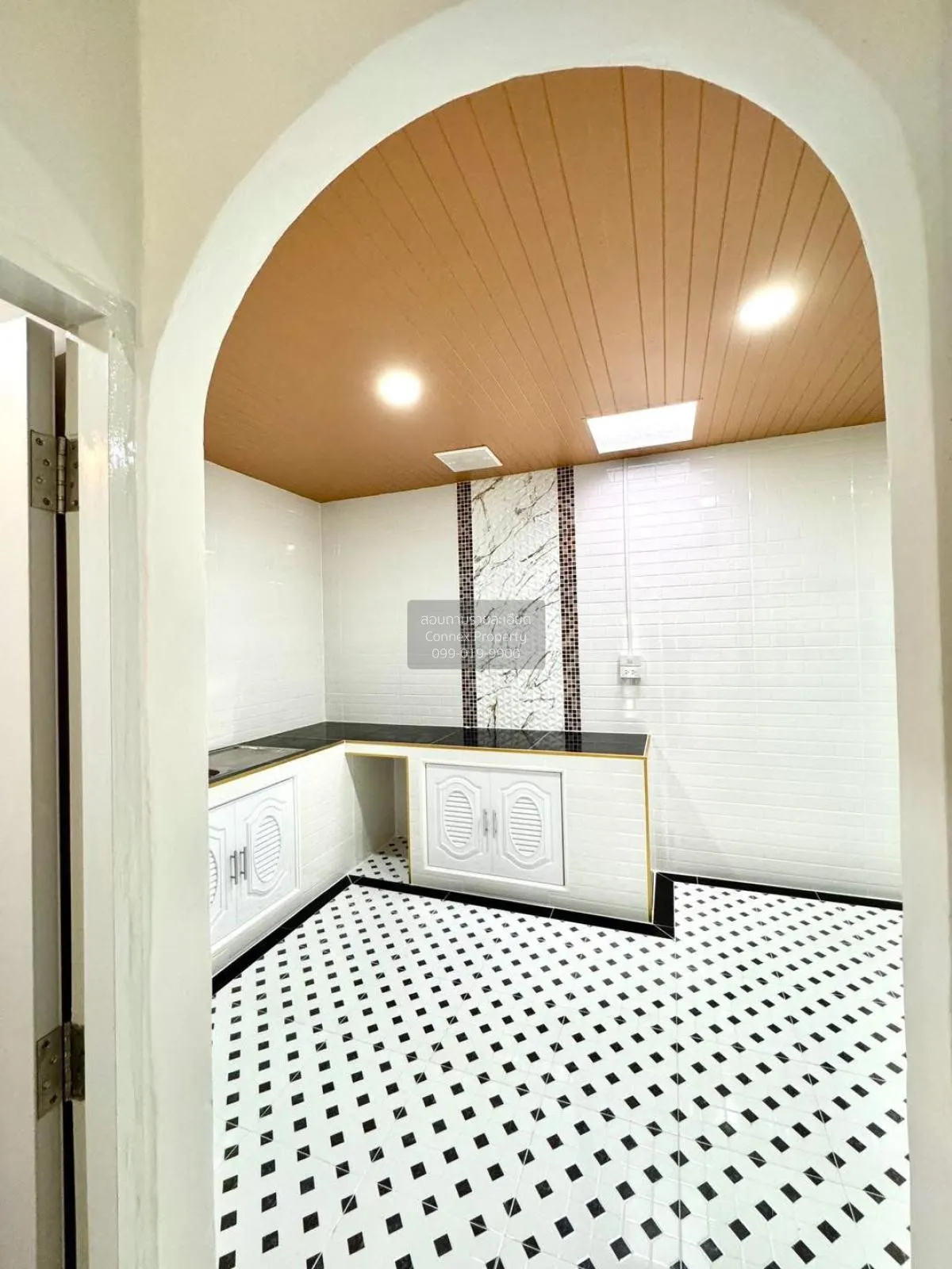 ขายทาวน์เฮ้าส์/ทาวน์โฮม  บ้านฟ้ารังสิต คลอง 4 รีโนเวทใหม่ บึงยี่โ