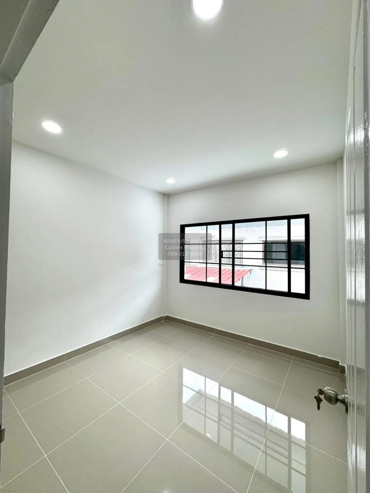 ขายทาวน์เฮ้าส์/ทาวน์โฮม  บ้านฟ้ารังสิต คลอง 4 รีโนเวทใหม่ บึงยี่โ