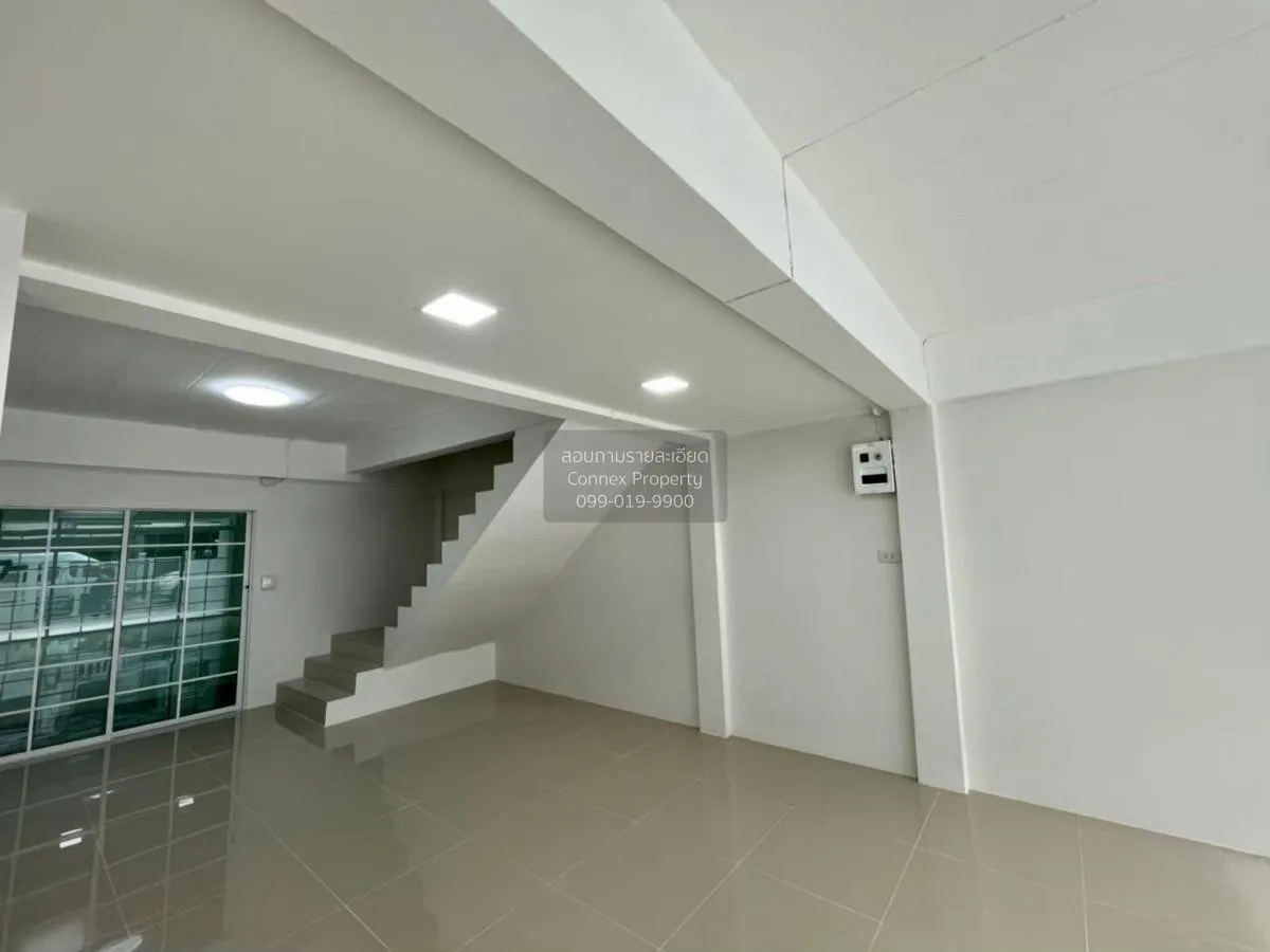 For Sale Townhouse/Townhome  , Por. Pasuk Nives , newly renovated 4