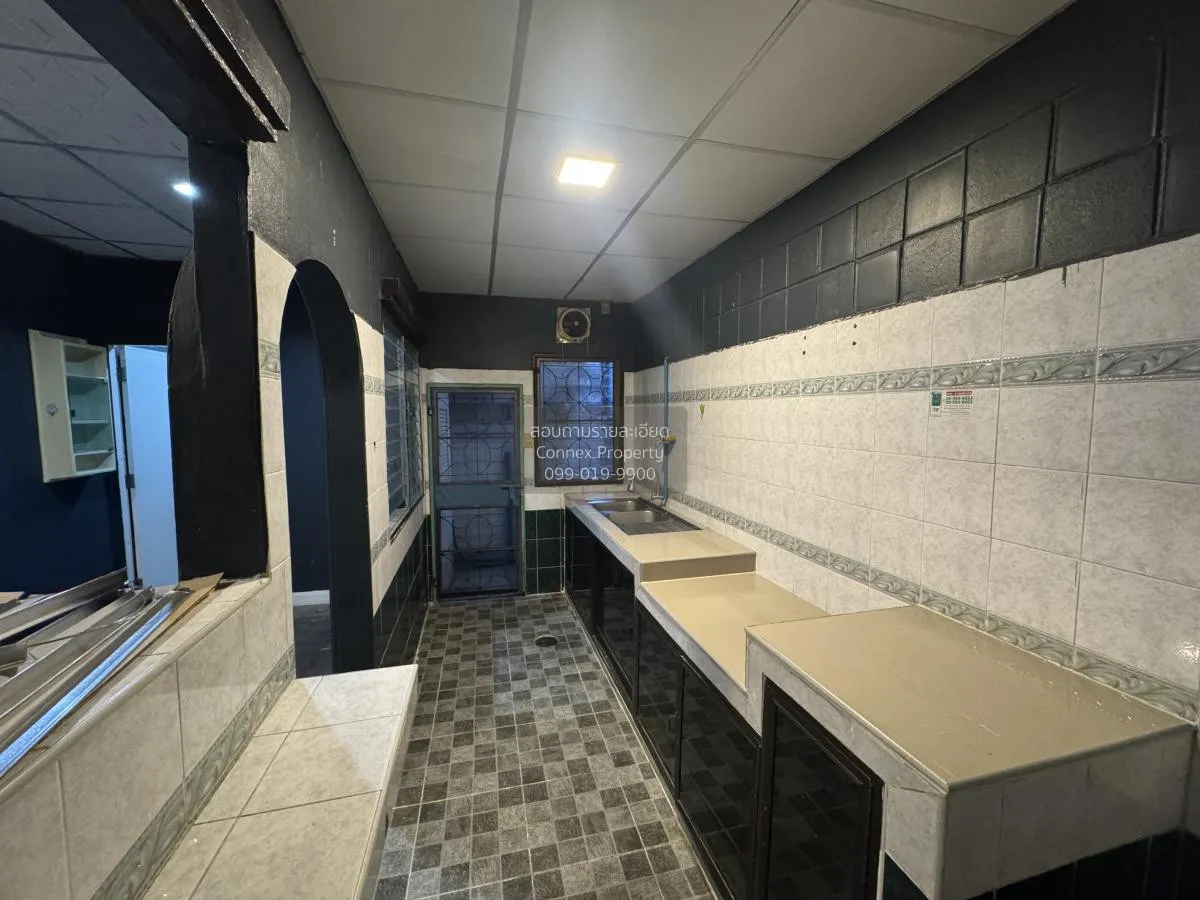 ขายทาวน์เฮ้าส์/ทาวน์โฮม  แลนด์วิลล่า บางบัวทอง บางบัวทอง นนทบุรี 