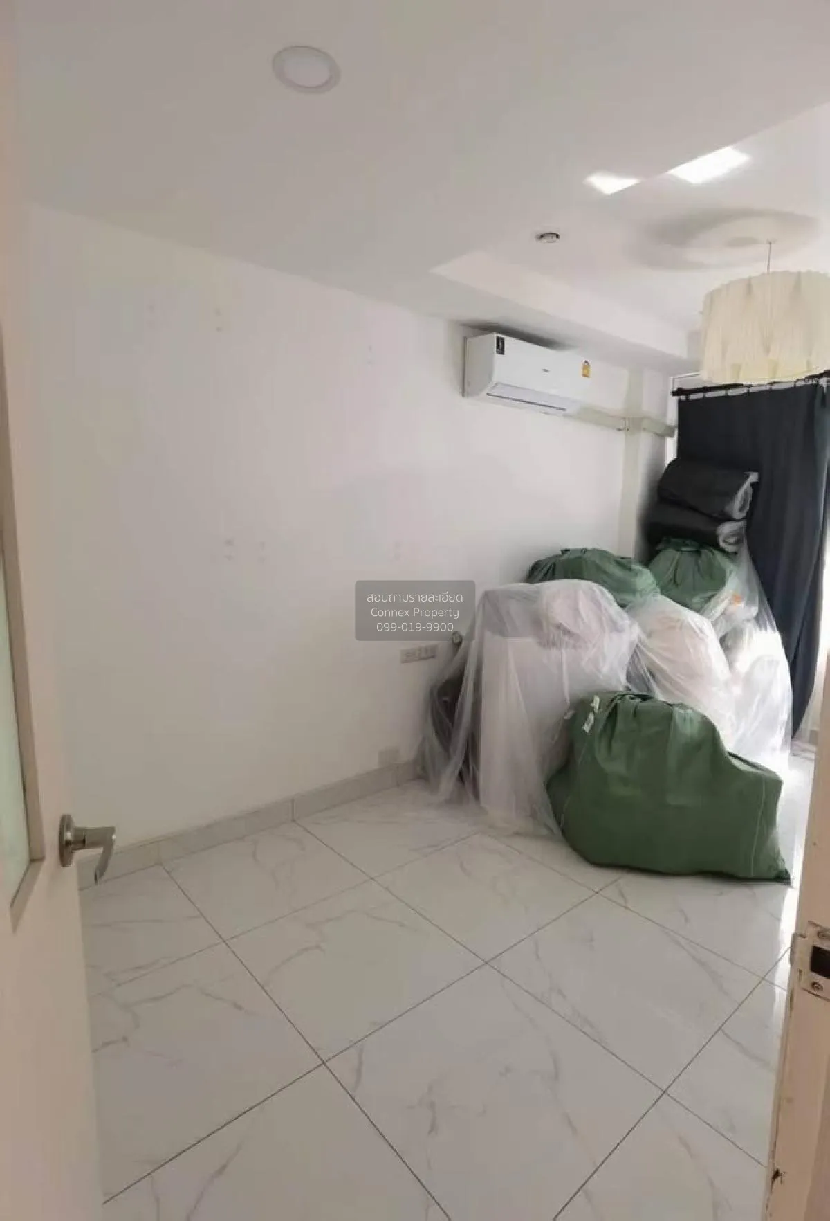 ขายคอนโด  คาสิต้าส์ ศรีนครินทร์ ดูเพล็กซ์ MRT-ศรีด่าน (สายสีเหลือ