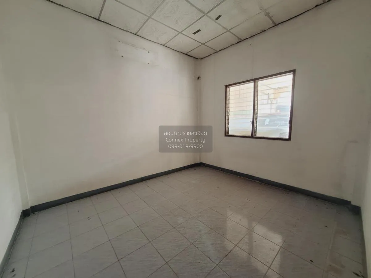 For Sale Townhouse/Townhome  , Sompreeda , Thung Sukhla , Si Rach