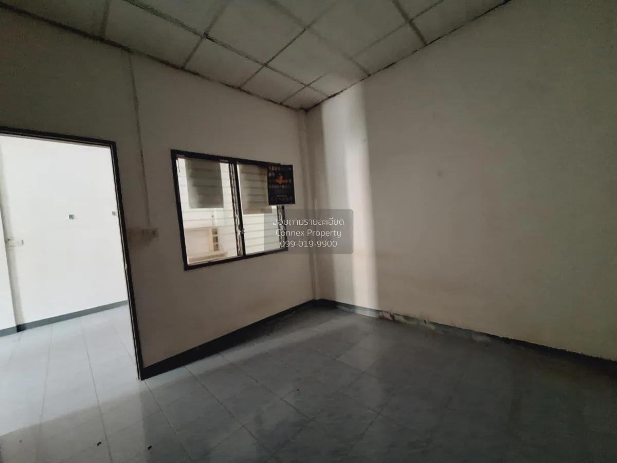 For Sale Townhouse/Townhome  , Sompreeda , Thung Sukhla , Si Rach