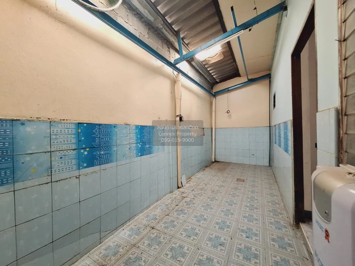 For Sale Townhouse/Townhome  , Sompreeda , Thung Sukhla , Si Rach