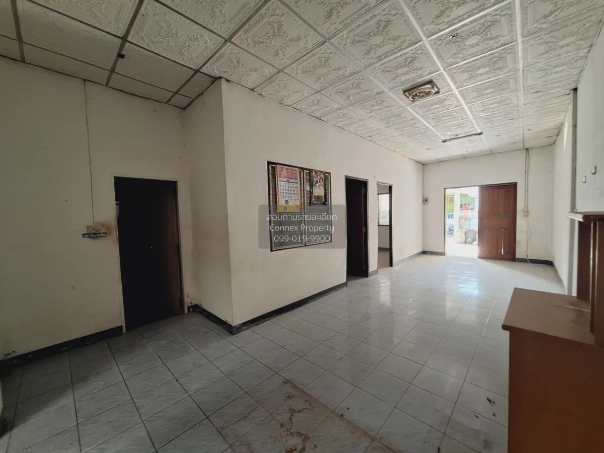 For Sale Townhouse/Townhome  , Sompreeda , Thung Sukhla , Si Rach