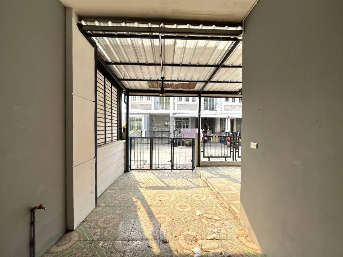 ขายทาวน์เฮ้าส์/ทาวน์โฮม  โกลเด้น ทาวน์ วงศ์สว่าง - แคราย สวนใหญ่  4