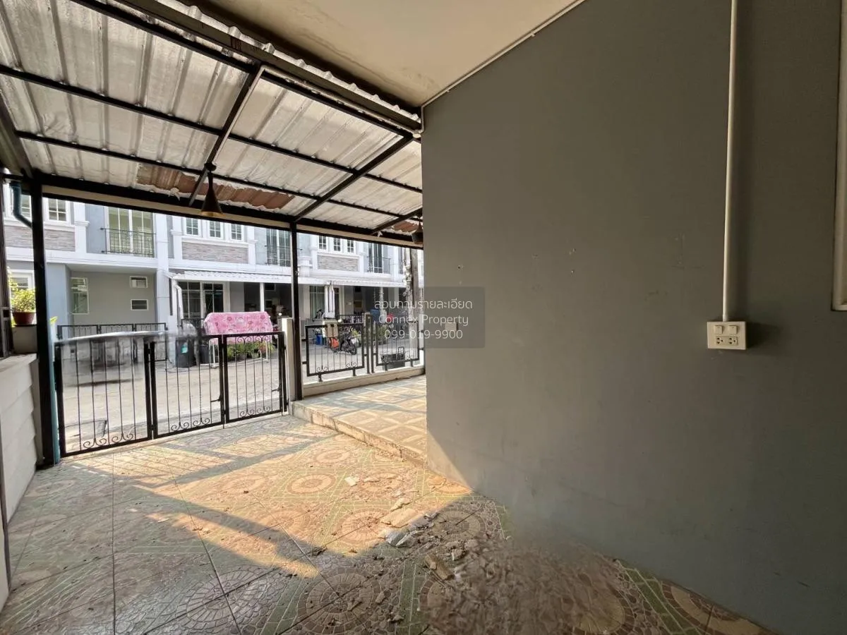 ขายทาวน์เฮ้าส์/ทาวน์โฮม  โกลเด้น ทาวน์ วงศ์สว่าง - แคราย สวนใหญ่ 