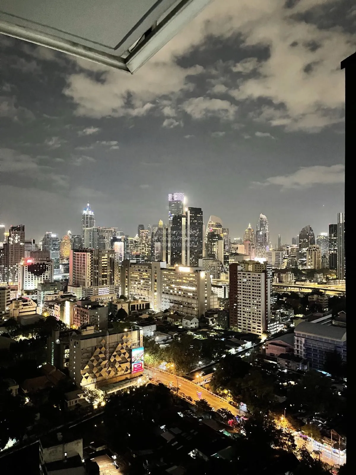 เช่าคอนโด  เซอร์เคิล คอนโดมิเนียม MRT-เพชรบุรี ถนนเพชรบุรี เขต รา