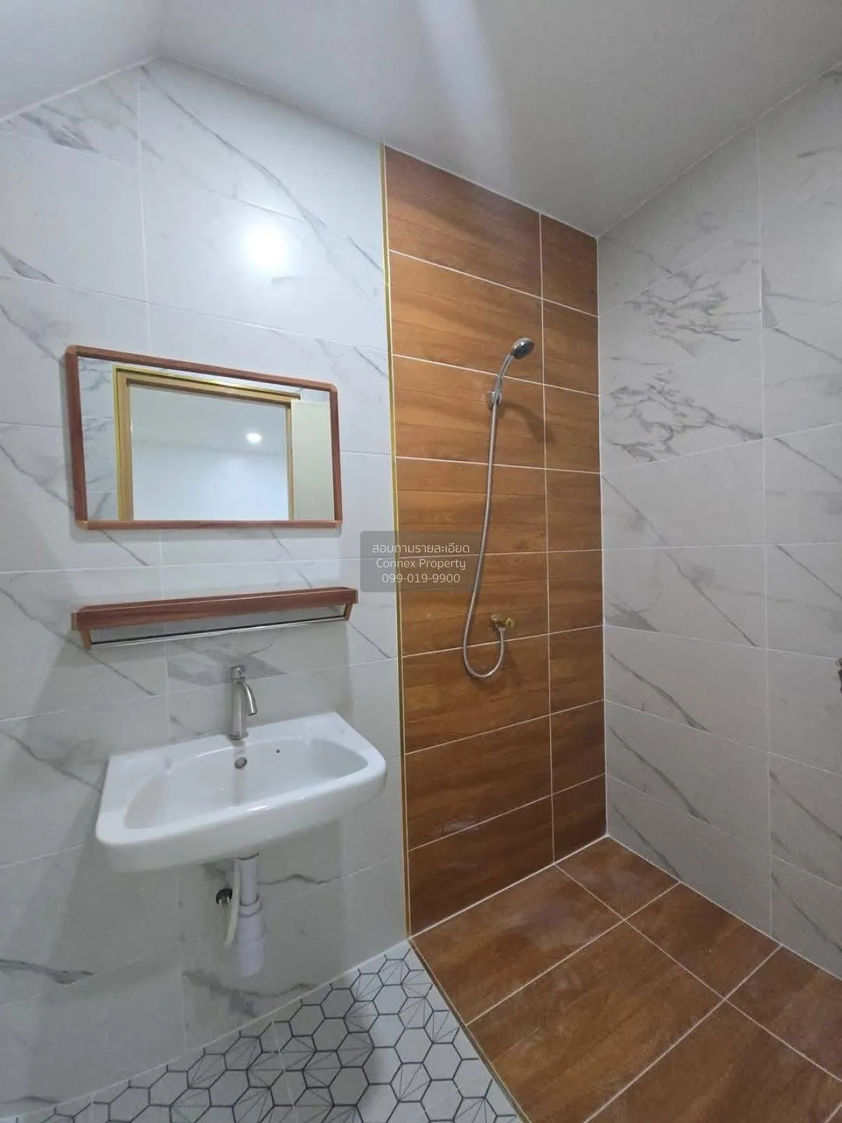 ขายทาวน์เฮ้าส์/ทาวน์โฮม  บ้านรสสุคนธ์ รีโนเวทใหม่ บางแม่นาง บางให