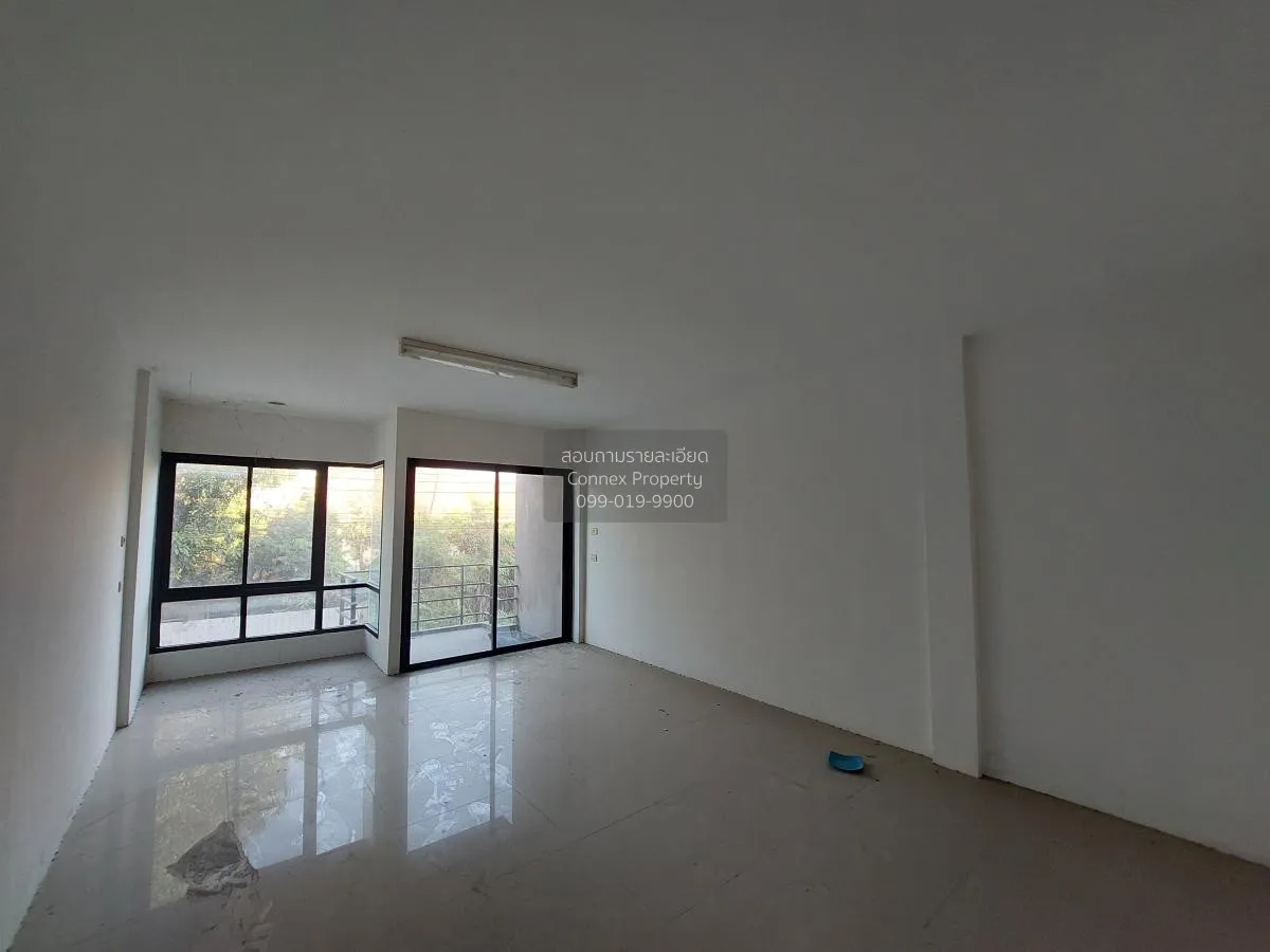 For Sale Commercial Building , Northland Nong Mai Daeng , Nong Ma