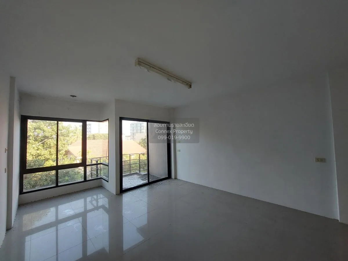 For Sale Commercial Building , Northland Nong Mai Daeng , Nong Ma