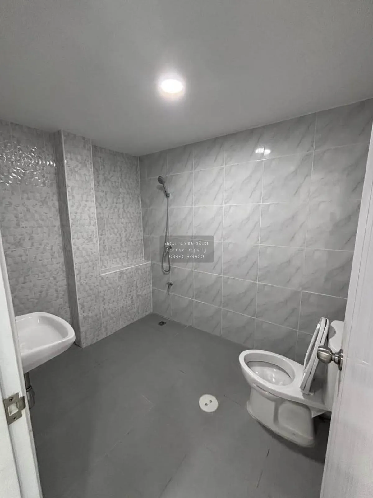 เช่าทาวน์เฮ้าส์/ทาวน์โฮม  บ้านศิริสุข ดอนเมือง ห้องมุม หน้ากว้าง 