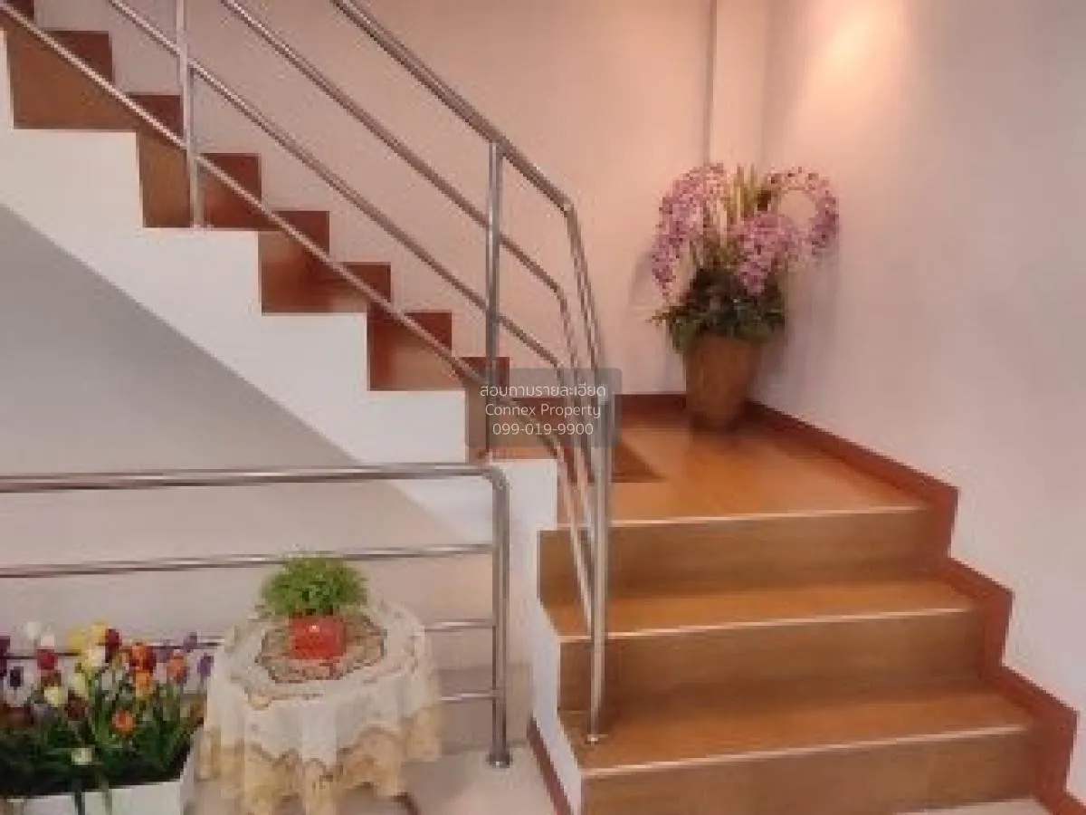 ขายอาคารพาณิชย์ 3 ชั้น ซอยประชาอุทิศ 97/4 ห้องมุม รีโนเวทใหม่ ทุ่ 4