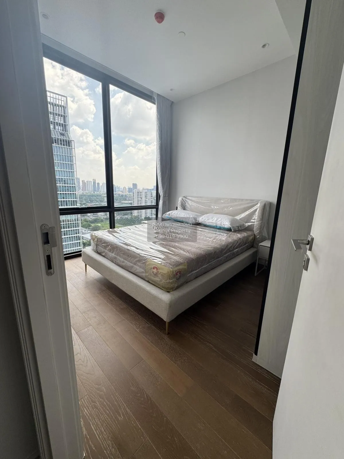 For Rent Condo , Muniq Langsuan , BTS-Ratchadamri , Lumpini , Pat