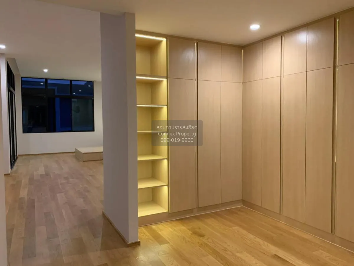 เช่าทาวน์เฮ้าส์/ทาวน์โฮม  เนอวานา ดีฟายน์ ศรีนครินทร์-พระราม 9 สะ