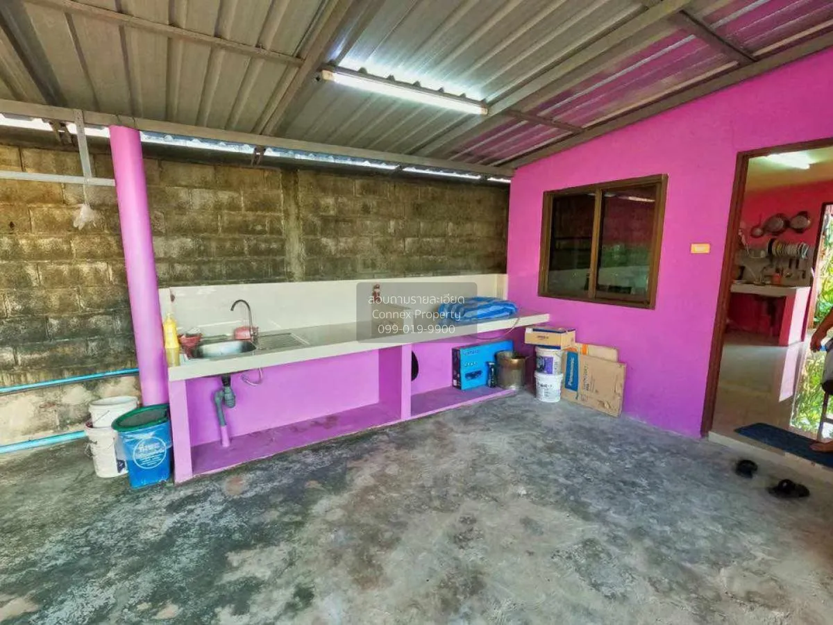 For Sale Land with buildings  size 1.76 rai Sai Kong Din , Khlong 4