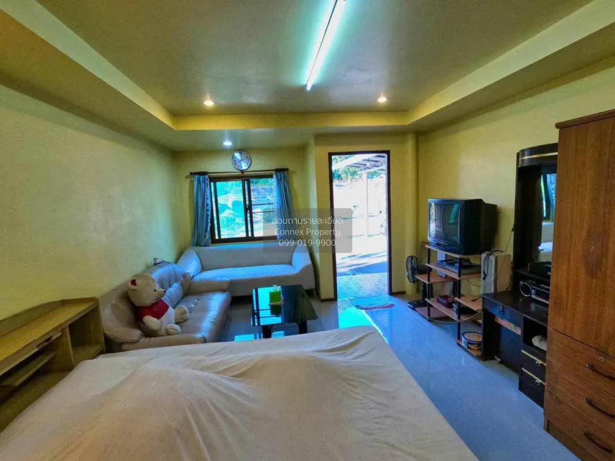 For Sale Land with buildings  size 1.76 rai Sai Kong Din , Khlong