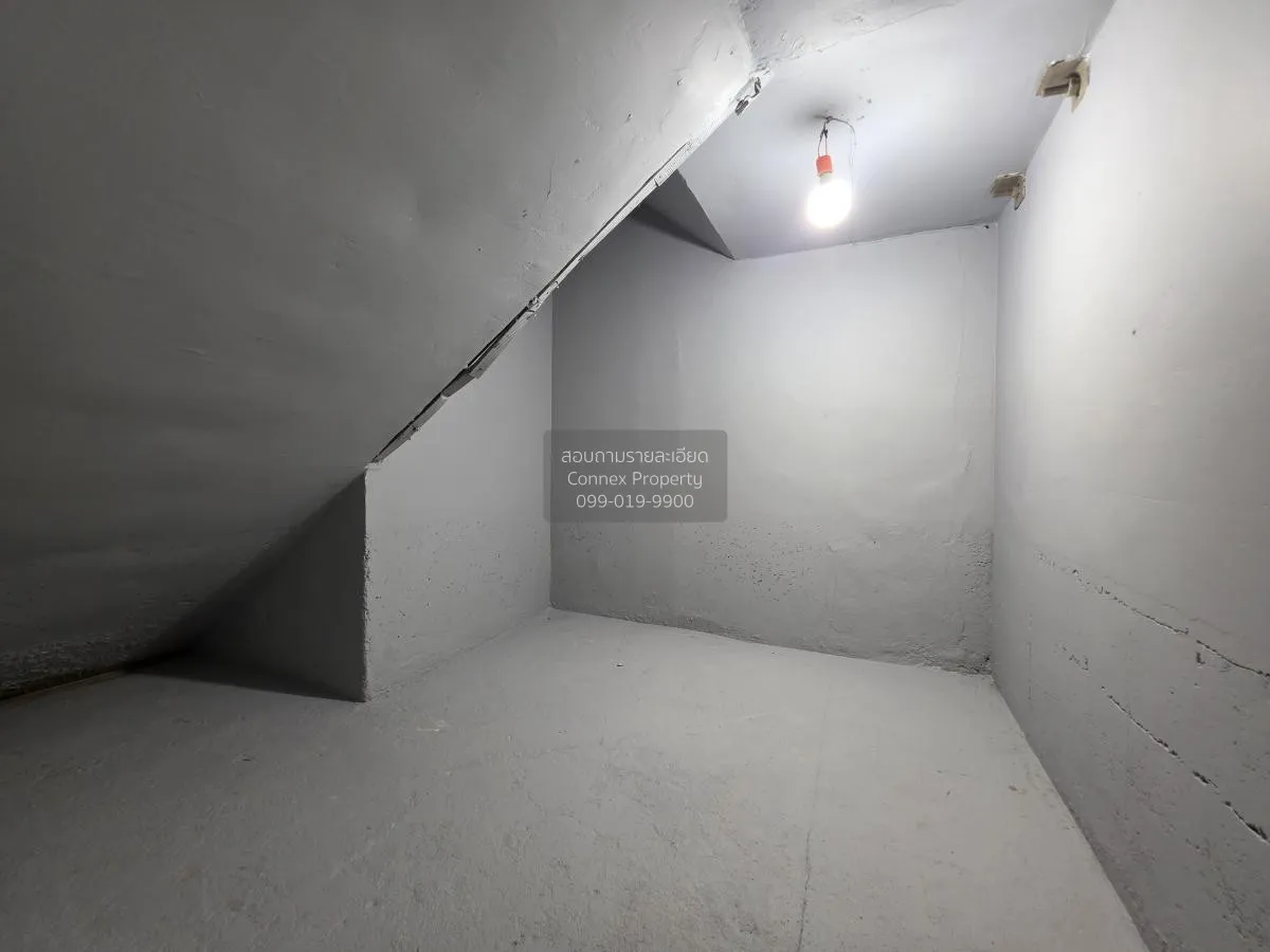 ขายทาวน์เฮ้าส์/ทาวน์โฮม  บ้านพฤกษา 8 รีโนเวทใหม่ ลานตากฟ้า นครชัย