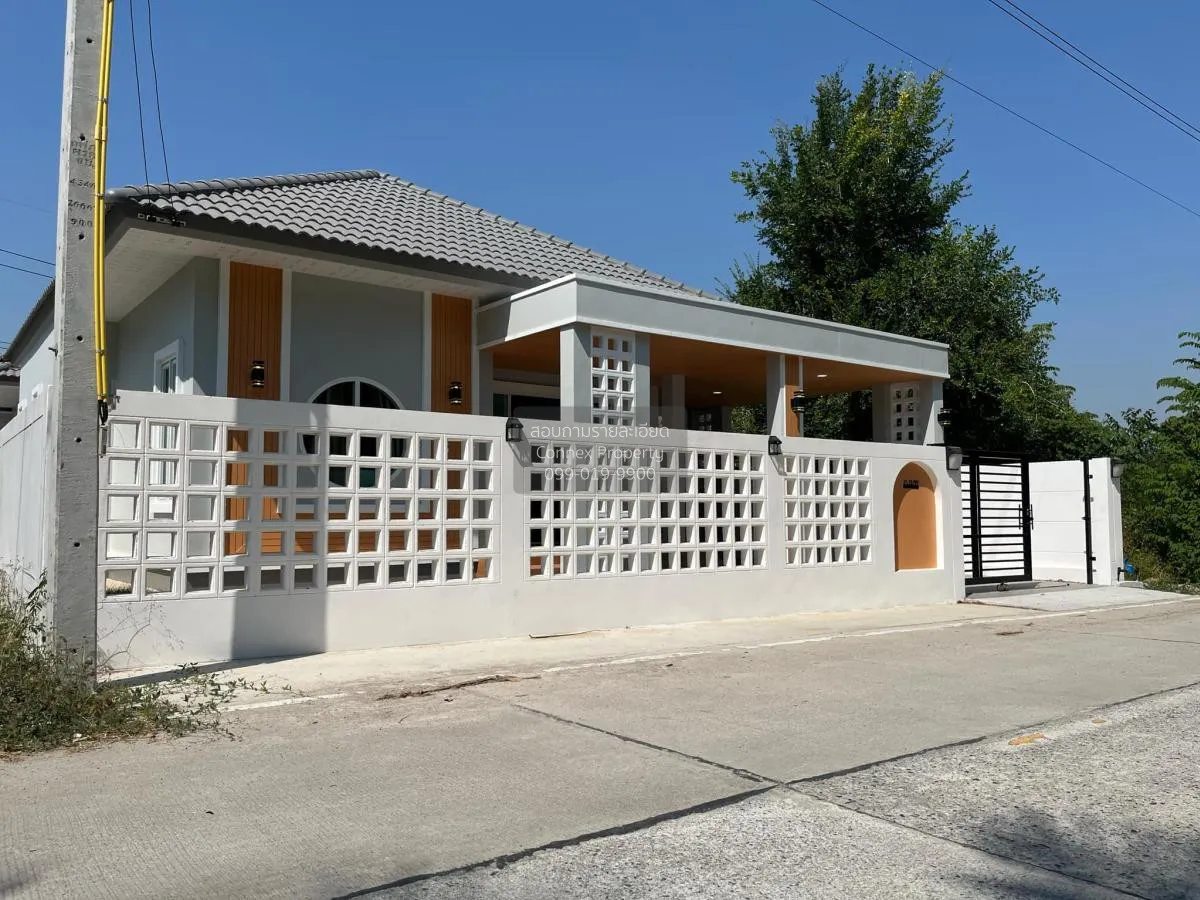 For Sale House , Be Rich Ban Bueng , corner unit , wide frontage 