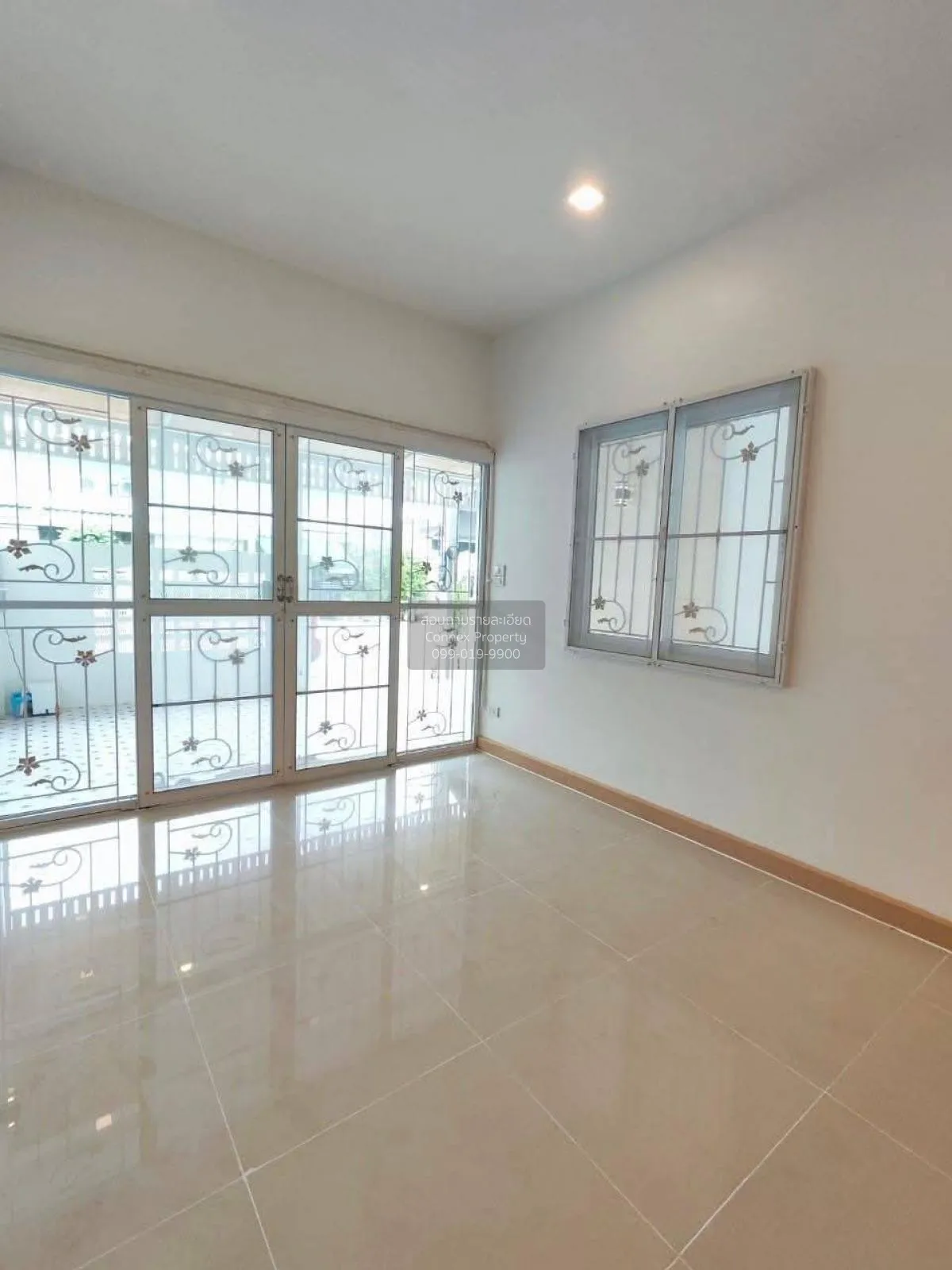 ขายทาวน์เฮ้าส์/ทาวน์โฮม  เดอะ มันนี่ พันธุวงษ์ หน้ากว้าง รีโนเวทใ