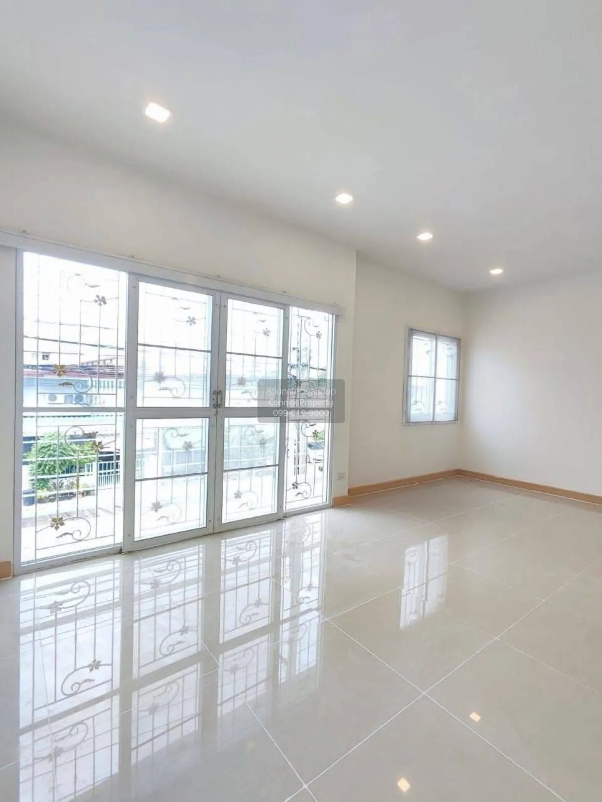 ขายทาวน์เฮ้าส์/ทาวน์โฮม  เดอะ มันนี่ พันธุวงษ์ หน้ากว้าง รีโนเวทใ