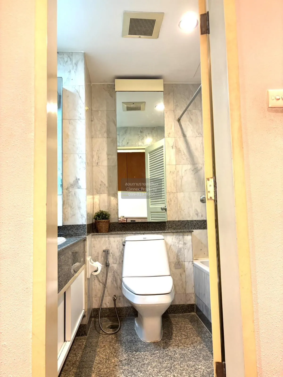 เช่าคอนโด  เพรสซิเดนท์ เพลส BTS-ชิดลม ลุมพินี เขต ปทุมวัน กรุงเทพ