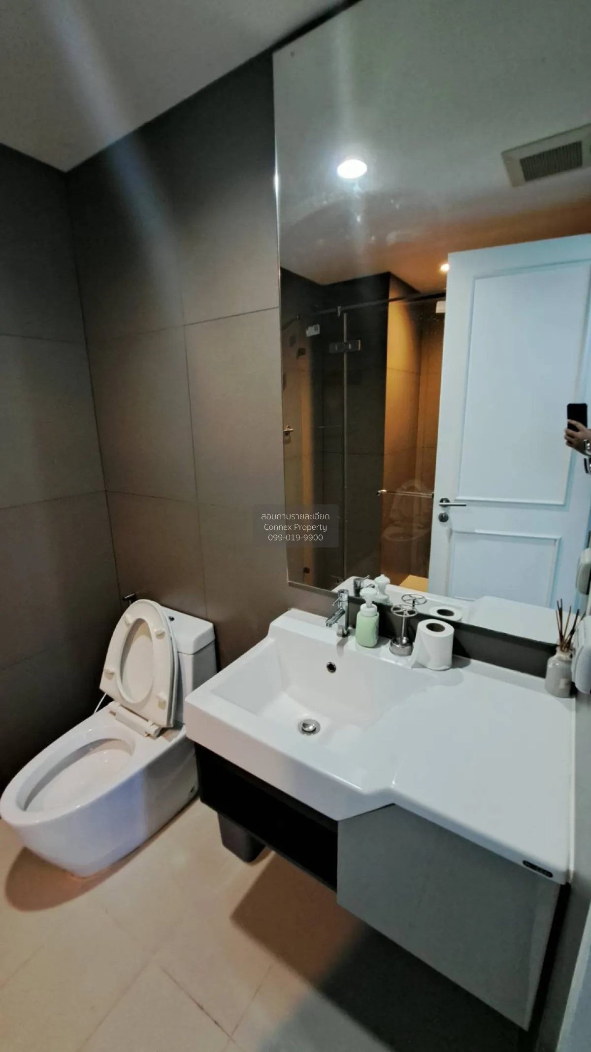 ขายคอนโด  เมอเวนพิค เรสซิเดนซ์ คอนโด เอกมัย วิวสวย รีโนเวทใหม่ BT