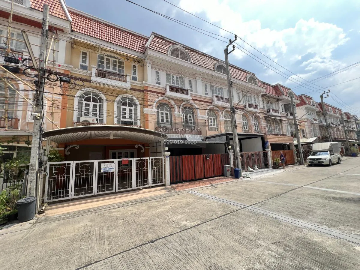 For Sale Townhouse/Townhome  , Resorta Watcharapol , Tha Raeng ,  3