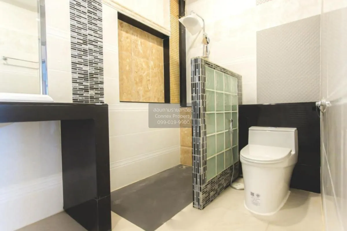 For Sale Townhouse/Townhome  , Friendship Village , newly renovat