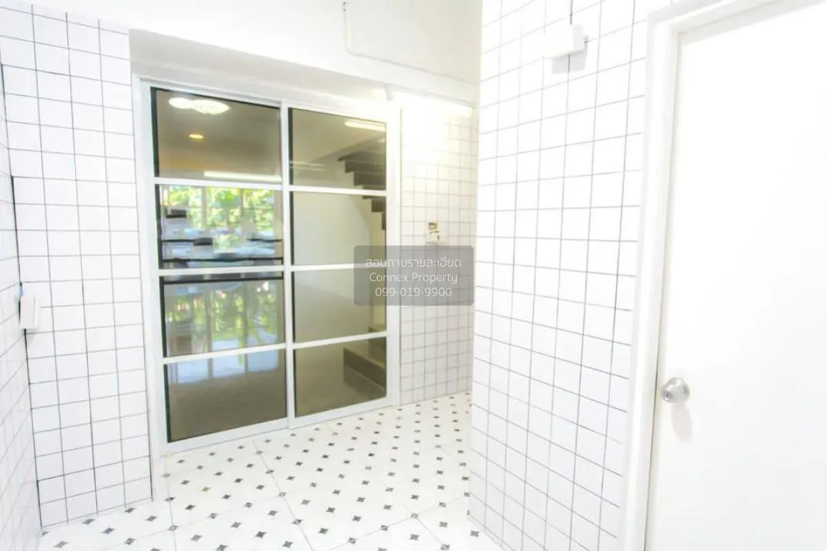 ขายอาคารพาณิชย์ 3 ชั้น 182 ตรม. กว้างมาก ๆ รีโนเวทใหม่ เขต บึงกุ่