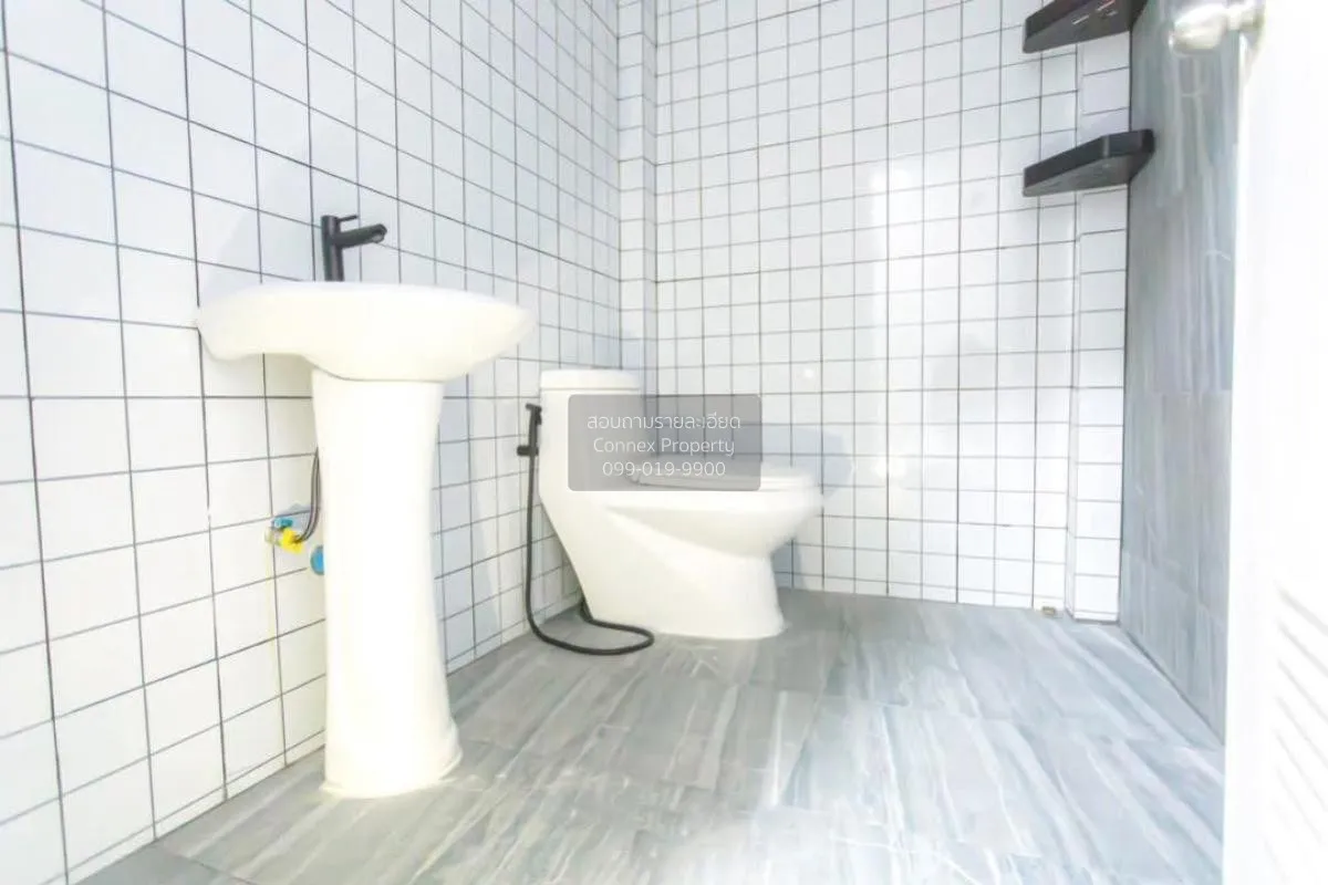 ขายอาคารพาณิชย์ 3 ชั้น 182 ตรม. กว้างมาก ๆ รีโนเวทใหม่ เขต บึงกุ่