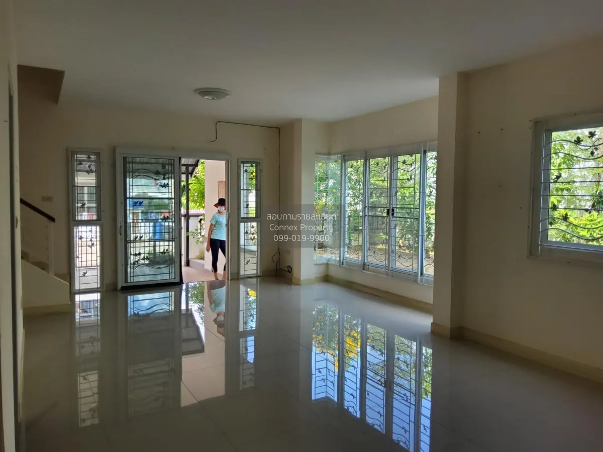 For Sale Townhouse/Townhome  ,  Chansamorn Hill, Bo Win-Amata Cit