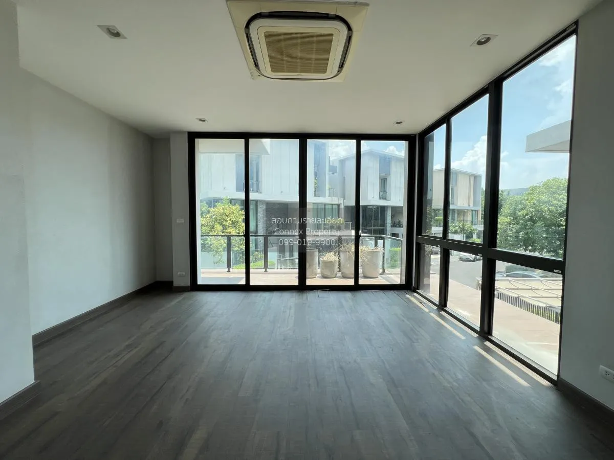 ขายบ้าน  บ้านกลางเมือง คลาสเซ่ เอกมัย - รามอินทรา ลาดพร้าว เขต ลา