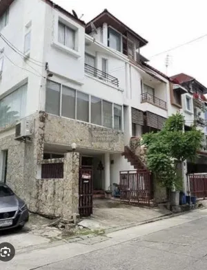 ขายทาวน์เฮ้าส์/ทาวน์โฮม  สินธานี รัชดา ลาดพร้าว 80 MRT-ลาดพร้าว 71 (สายสีเหลือง) วังทองหลาง เขต วังทองหลาง กรุงเทพ CX-118567