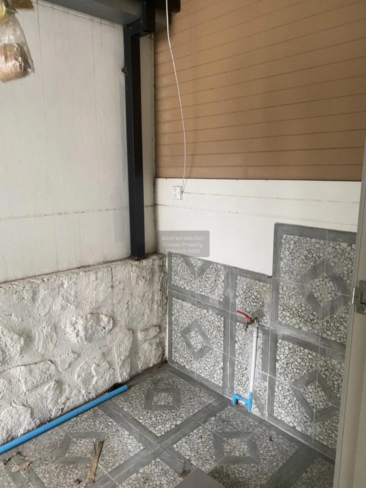 For Sale Townhouse/Townhome  , Priyawut 331 , Bo Win , Si Racha , 4