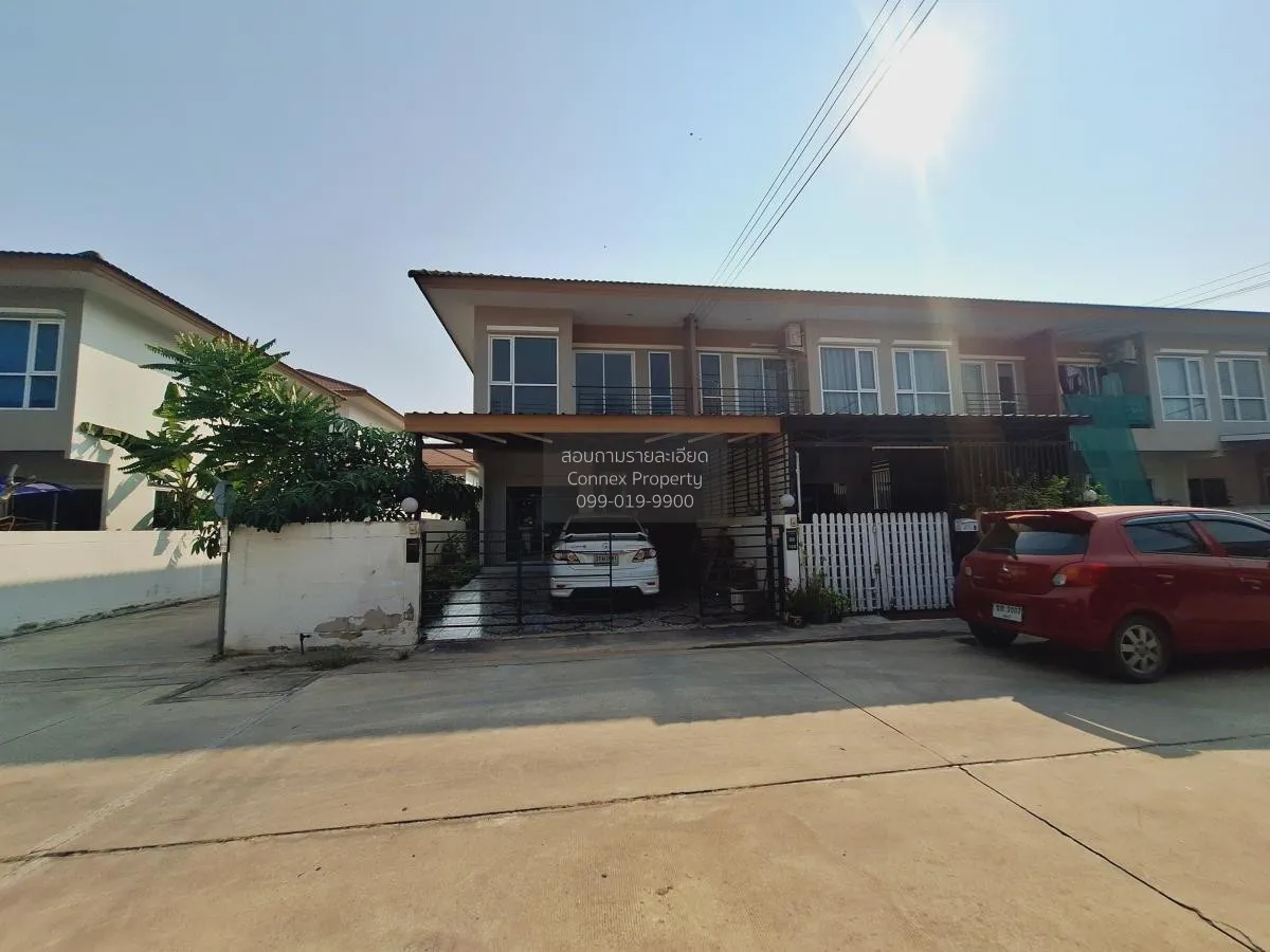 For Sale Townhouse/Townhome  , Priyawut 331 , Bo Win , Si Racha ,