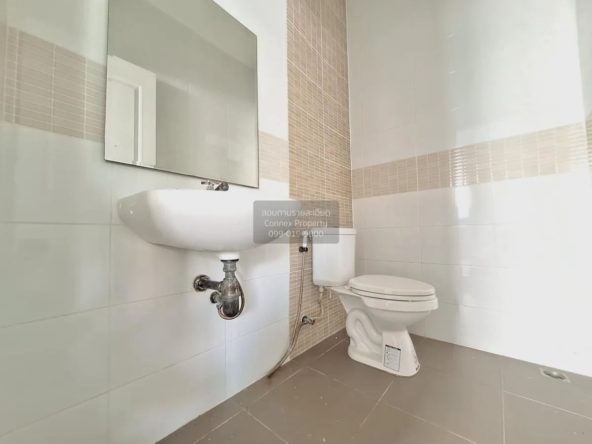 For Sale Townhouse/Townhome  , Priyawut 331 , Bo Win , Si Racha ,