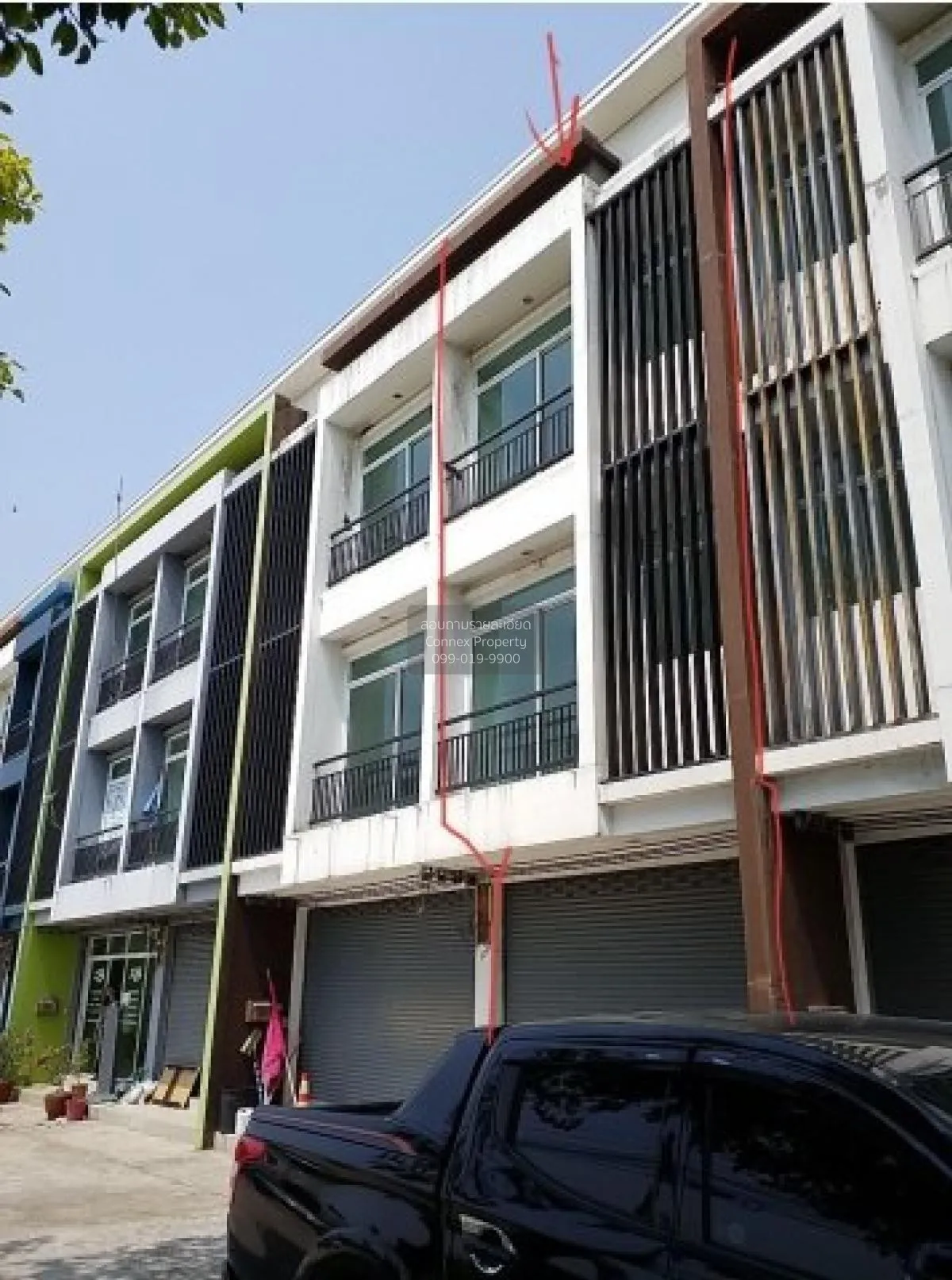 For Sale Commercial Building , The Living Sriracha , Surasak , Si 2