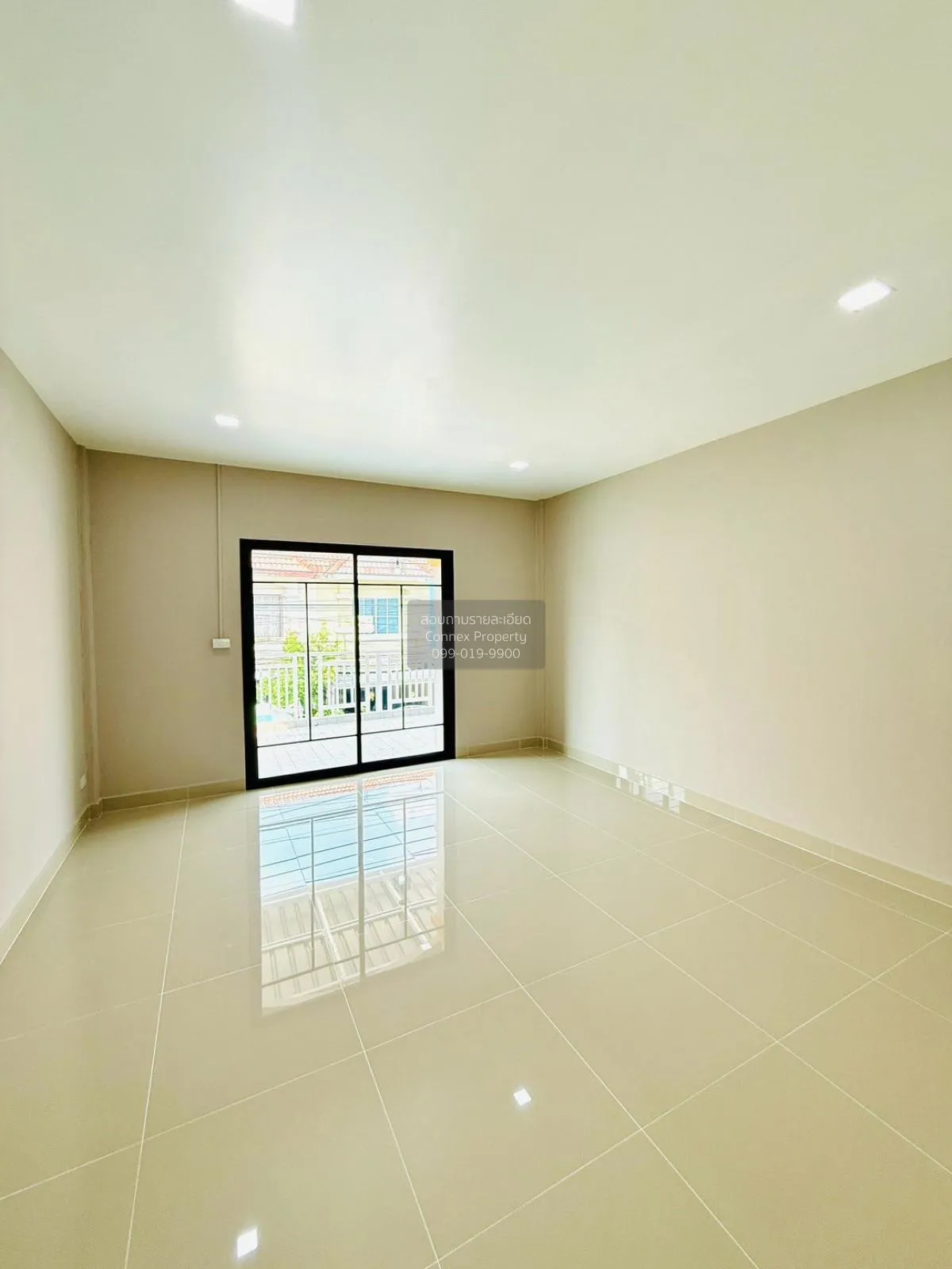 ขายทาวน์เฮ้าส์/ทาวน์โฮม  บ้านนริศา บ้านกล้วย-ไทรน้อย รีโนเวทใหม่ 