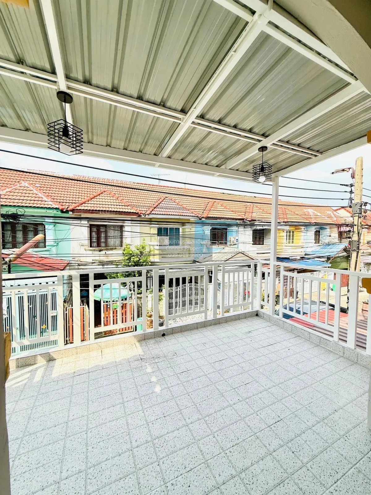 ขายทาวน์เฮ้าส์/ทาวน์โฮม  บ้านนริศา บ้านกล้วย-ไทรน้อย รีโนเวทใหม่ 