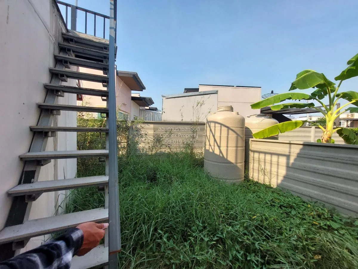 For Sale House , Sanmanee Nature Amatanakorn Phase 17 , wide fron