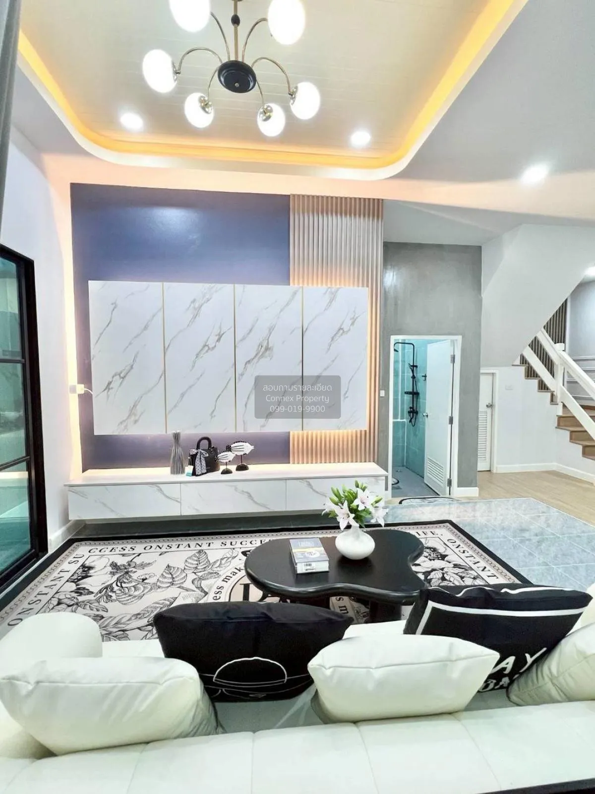 ขายทาวน์เฮ้าส์/ทาวน์โฮม  ชมฟ้า-วรางกูล คลอง 2 ห้องมุม รีโนเวทใหม่