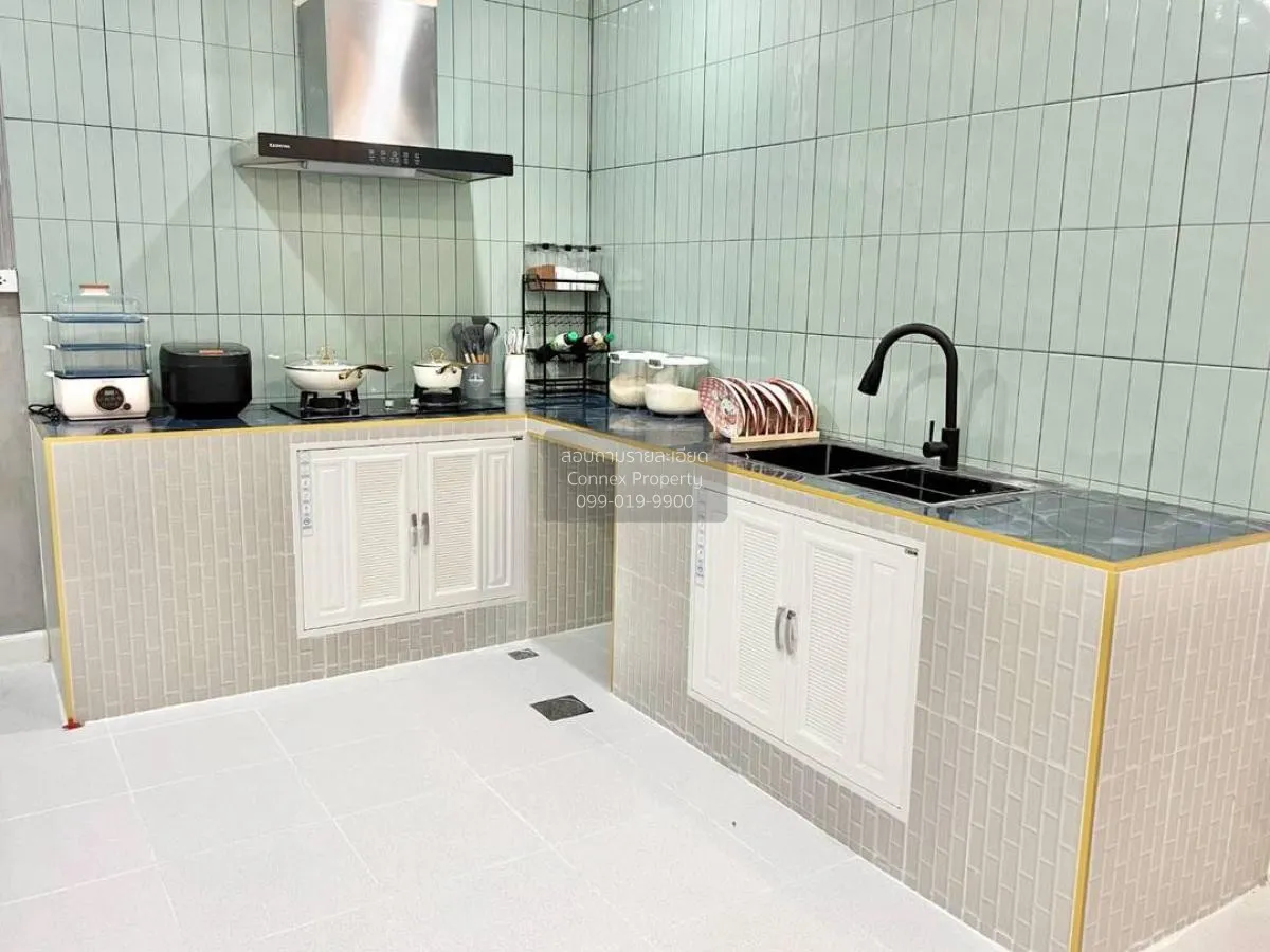 ขายทาวน์เฮ้าส์/ทาวน์โฮม  ชมฟ้า-วรางกูล คลอง 2 ห้องมุม รีโนเวทใหม่