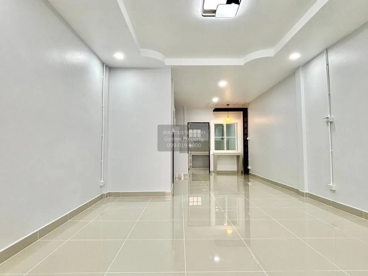 For Sale Townhouse/Townhome  , Baan Rom Ngao Mai , newly renovate