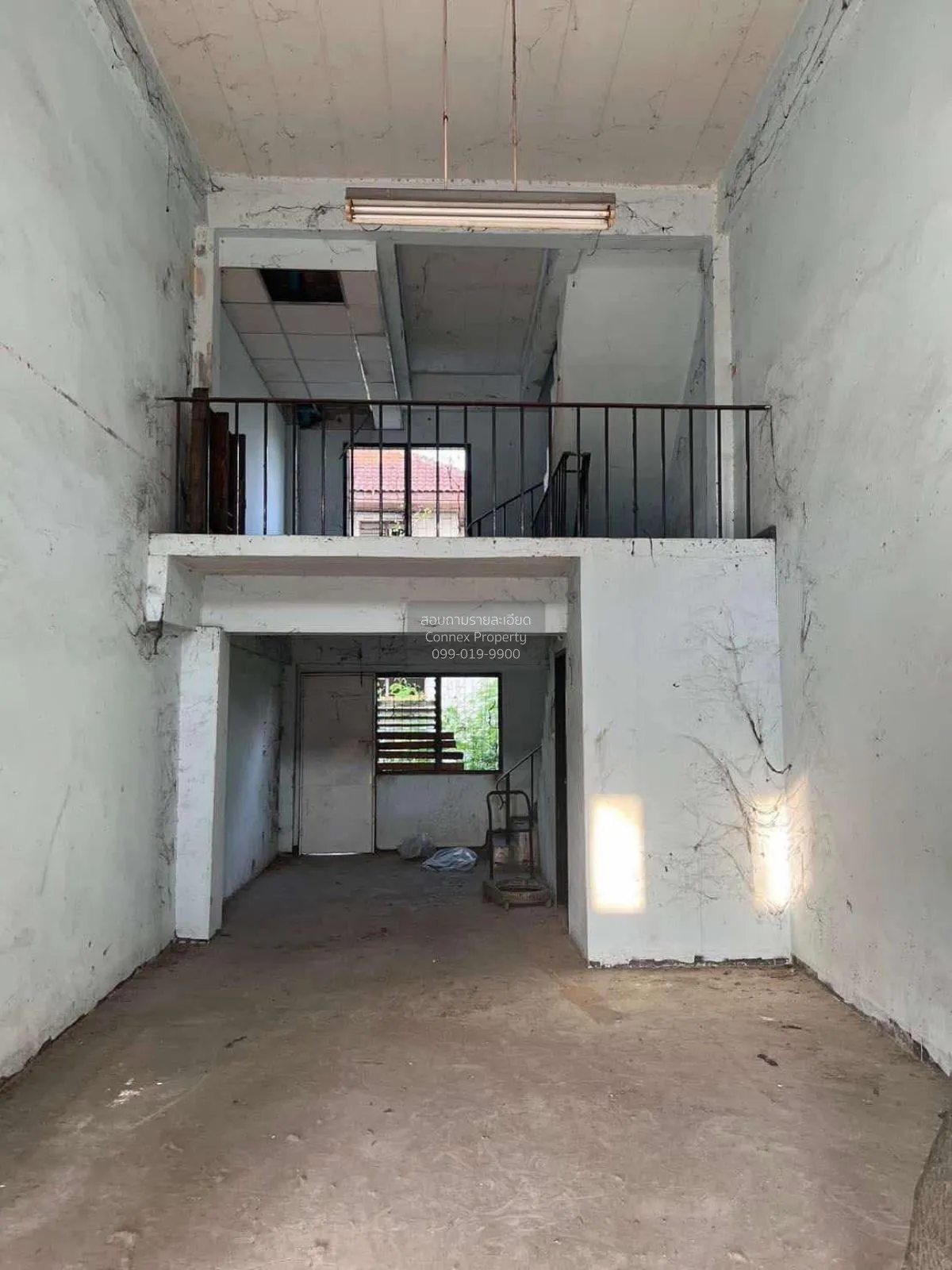 ขายขายอาคารพาณิชย์ อยู่ถนนร่มเกล้า 25/3 คลองสามประเวศ เขต ลาดกระบ 2