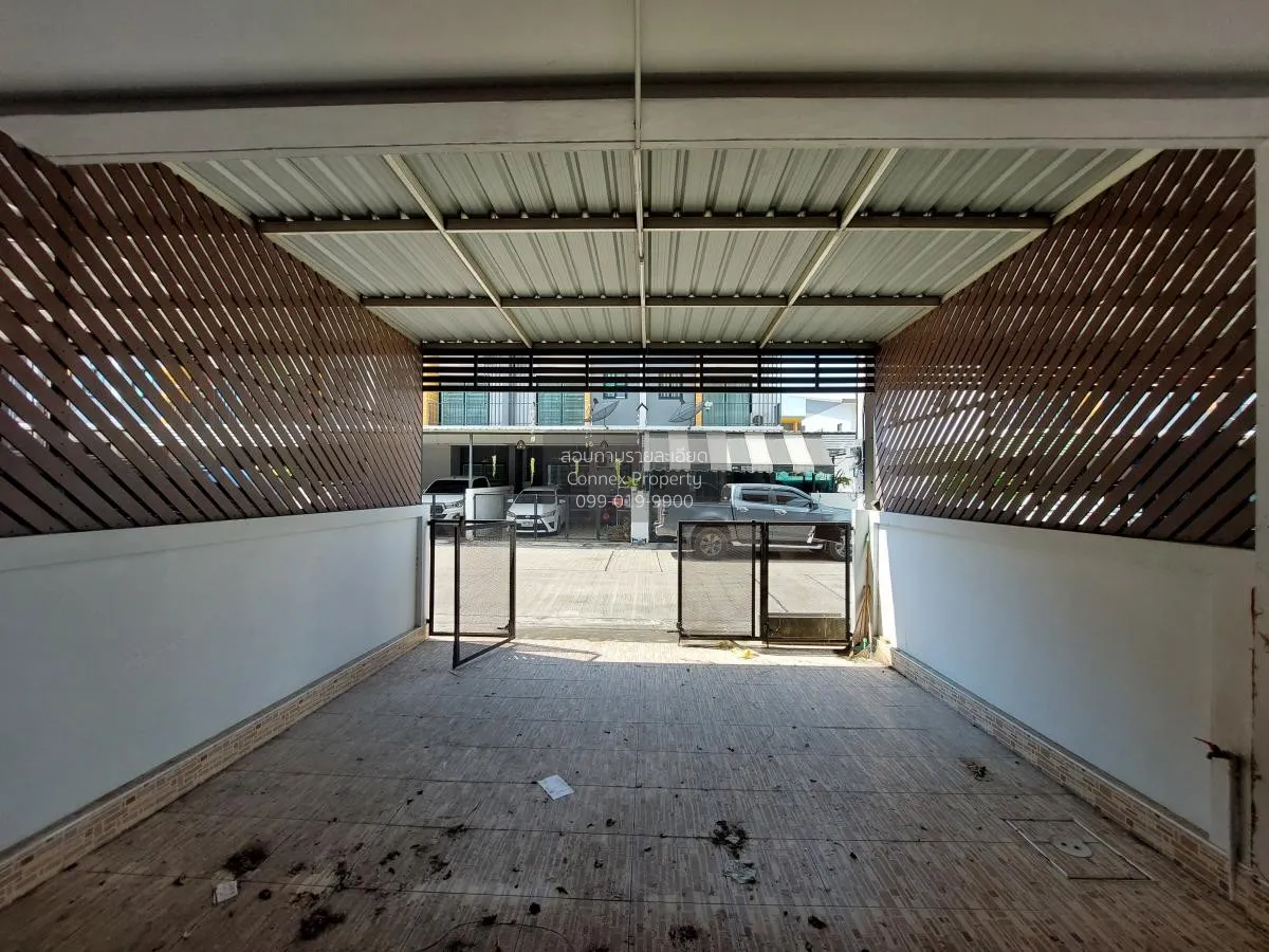 For Sale Townhouse/Townhome  , Nirandha Chonburi , Don Hua Lo , M