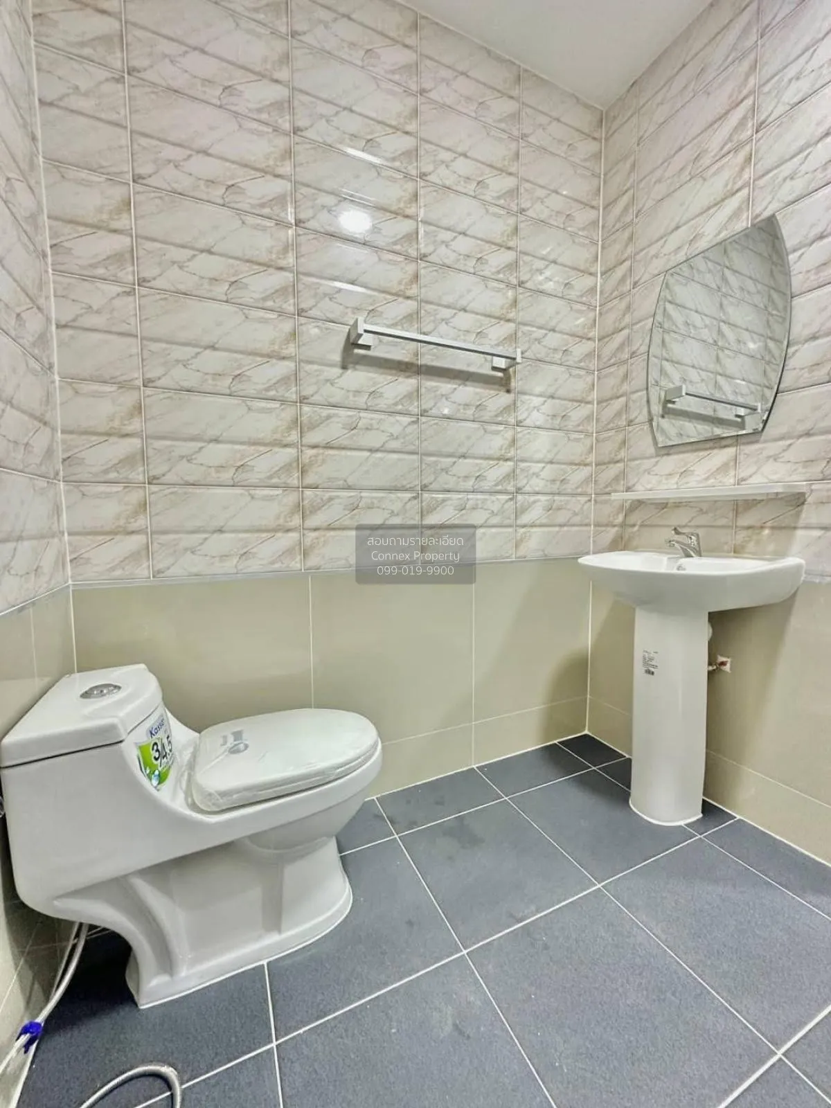 ขายทาวน์เฮ้าส์/ทาวน์โฮม  บ้านปิยวรารมย์ 1 รีโนเวทใหม่ บางบัวทอง บ