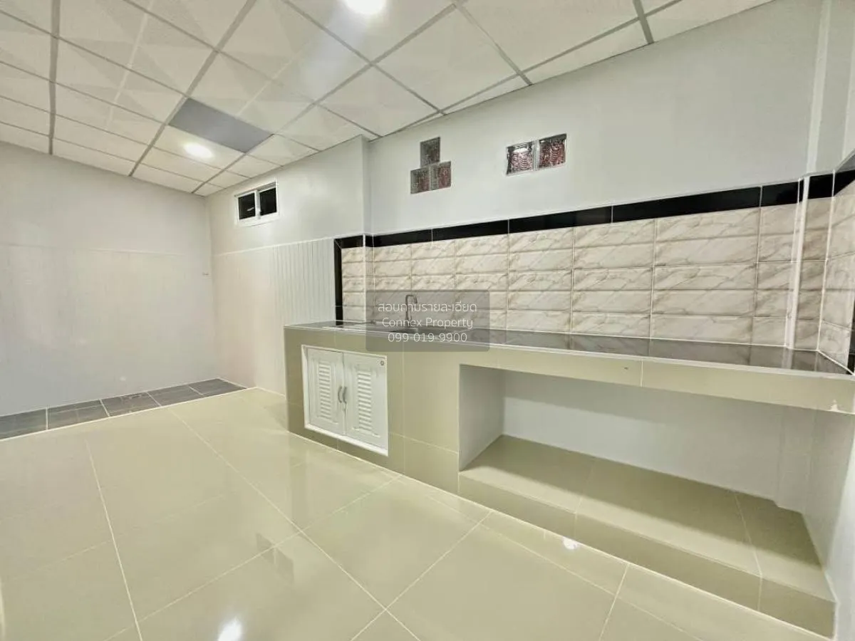 ขายทาวน์เฮ้าส์/ทาวน์โฮม  บ้านปิยวรารมย์ 1 รีโนเวทใหม่ บางบัวทอง บ