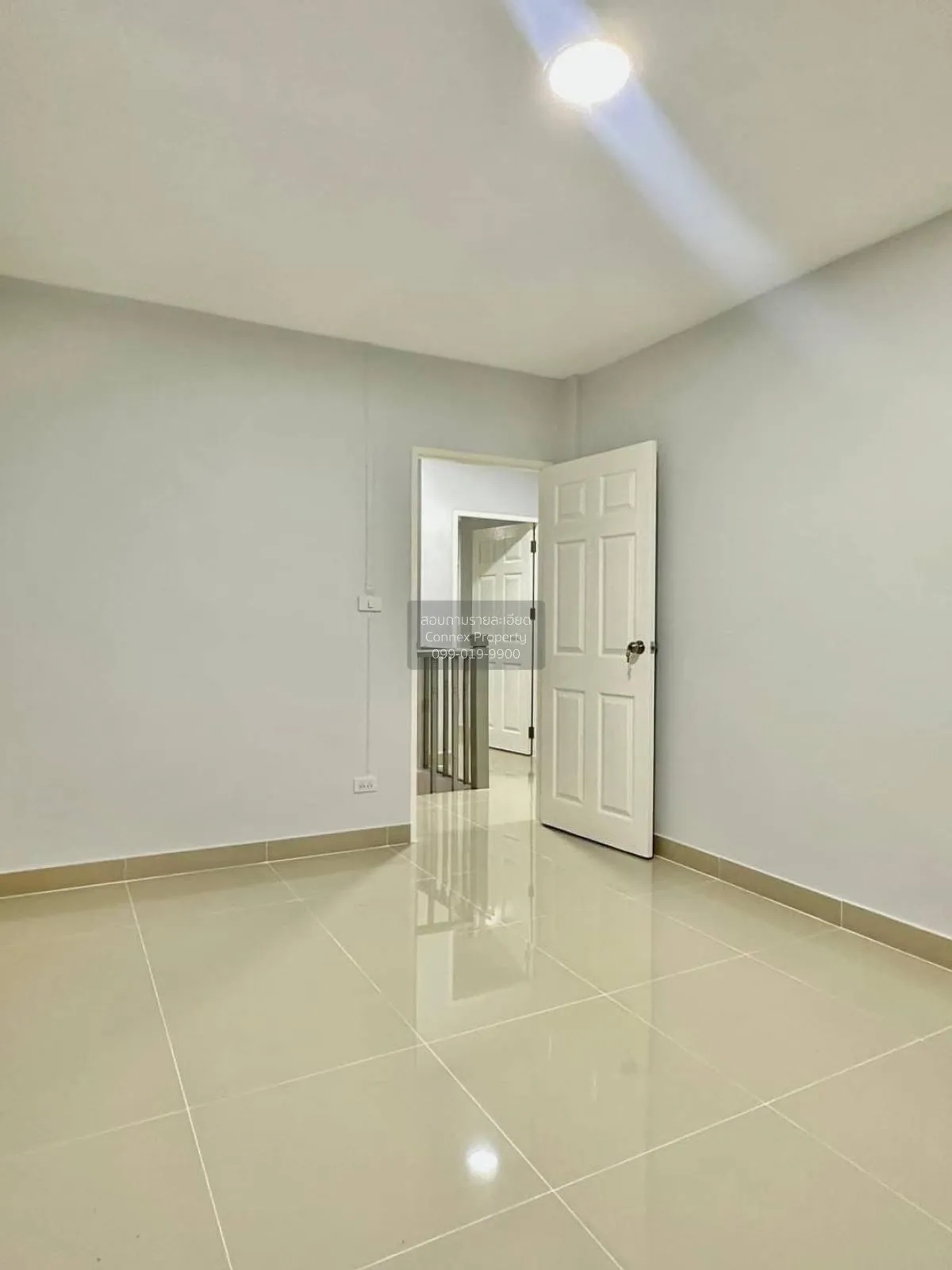 ขายทาวน์เฮ้าส์/ทาวน์โฮม  บ้านปิยวรารมย์ 1 รีโนเวทใหม่ บางบัวทอง บ