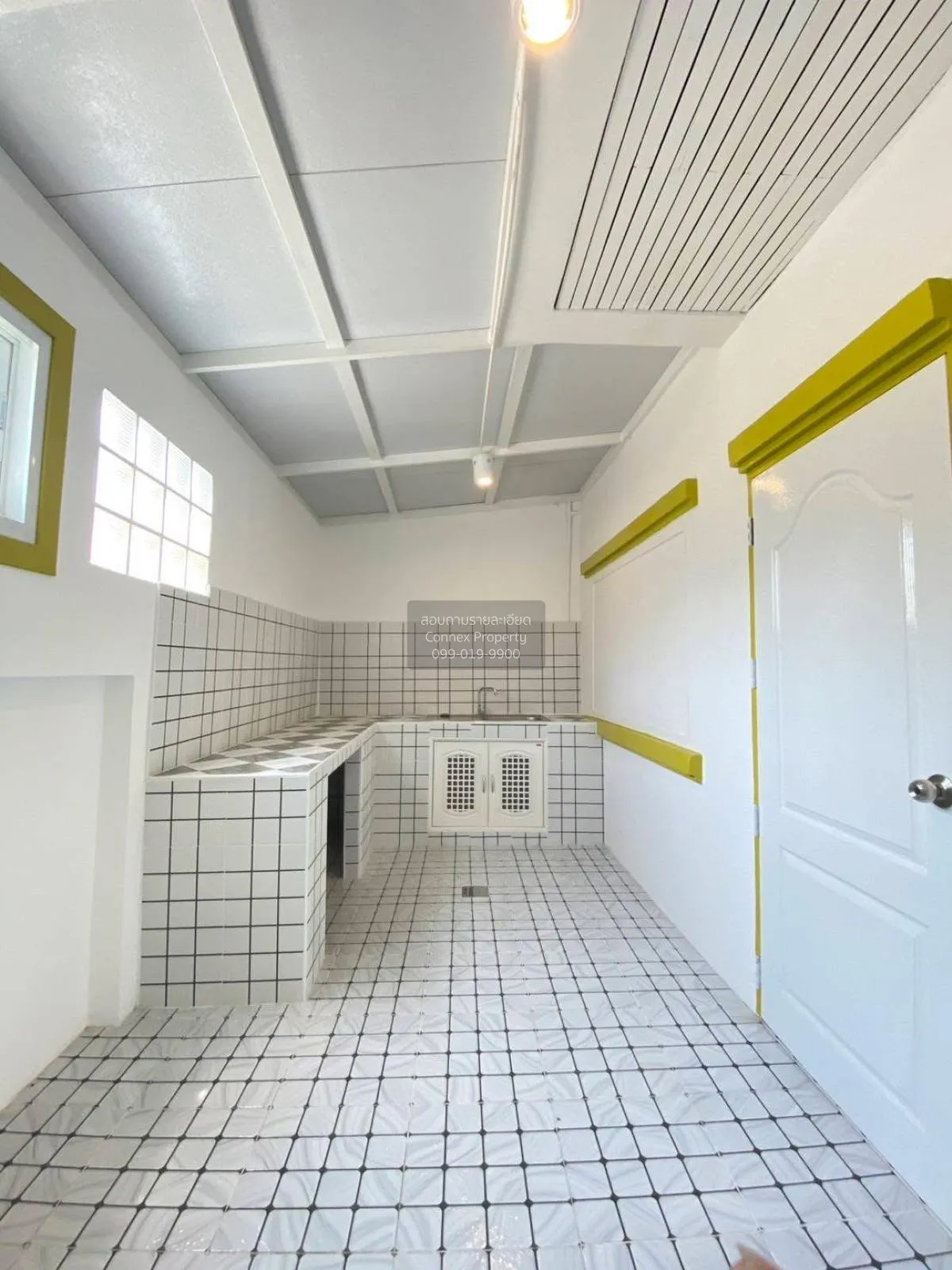 For Sale Townhouse/Townhome  , Baan Chitratana , newly renovated 